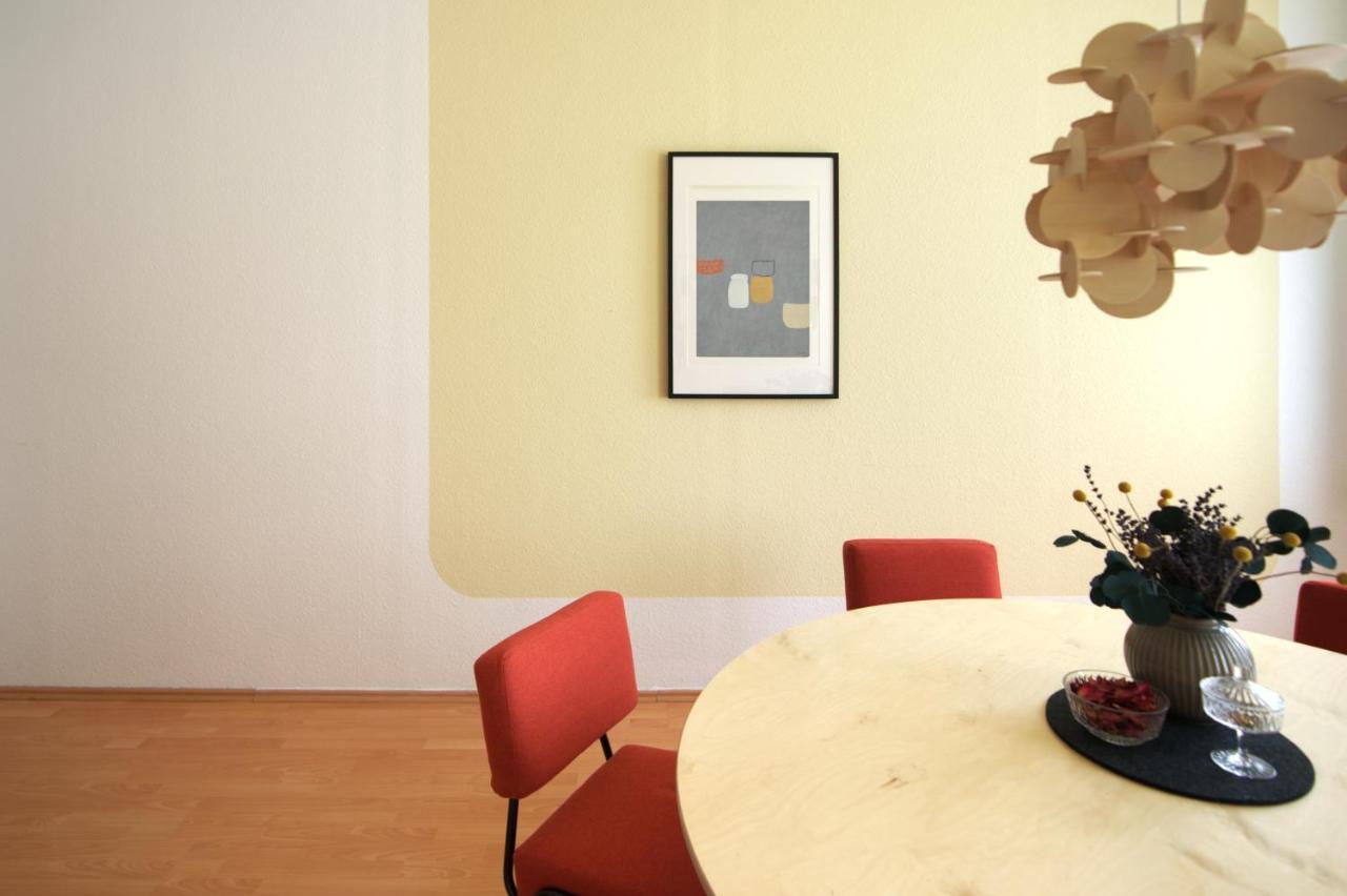 Vonbehling Boutique Apartment Mit 65Zoll Tv Und Designerstuecken Halle (Saale) Exterior foto