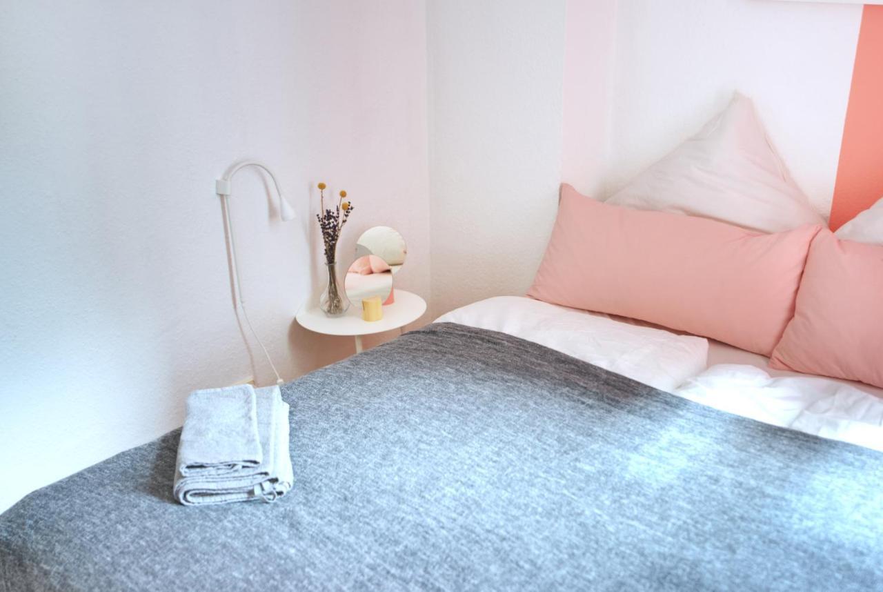 Vonbehling Boutique Apartment Mit 65Zoll Tv Und Designerstuecken Halle (Saale) Exterior foto